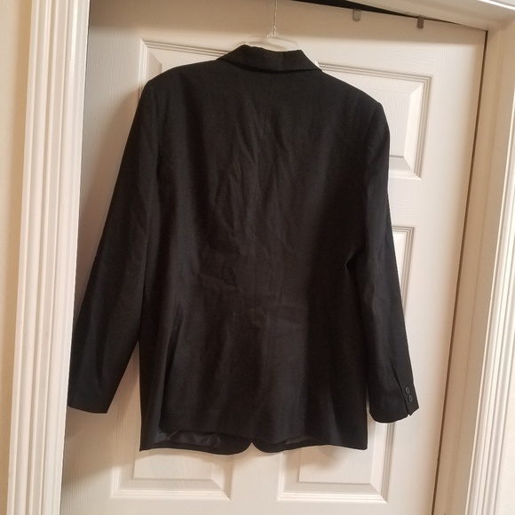 Top - Picture 3 of 3